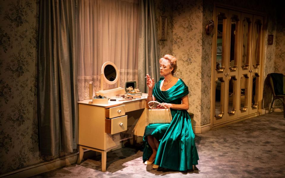 Lizzy McInnerny in The Memory of Water, at The Hampstead Theatre - Helen Murray
