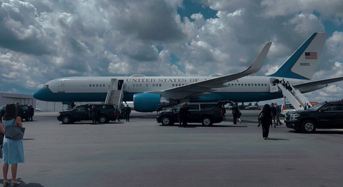 Vice President Kamala harris’ plane arrived in Charlotte at around 11:30 a.m. Saturday, June 24, 2023 ahead of a speech defending abortion rights.