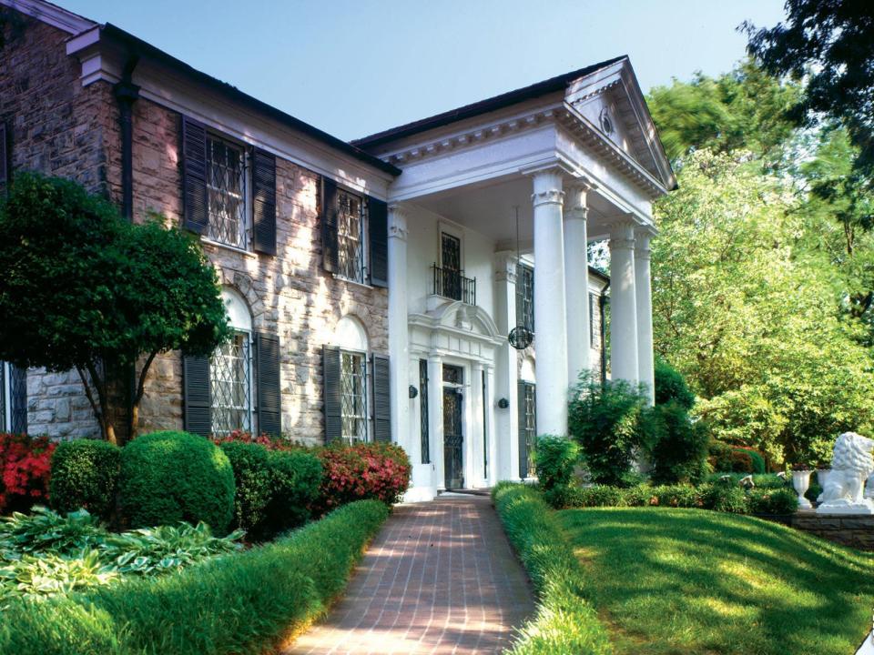 Exterior view of Elvis Presley's house Graceland, Memphis, Tennessee, United States