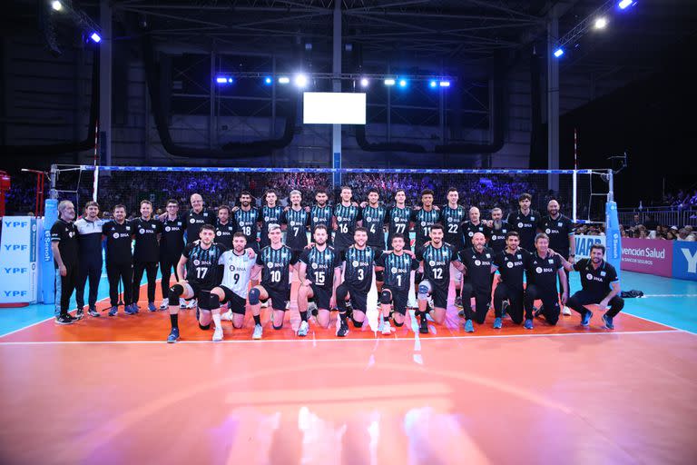 La selección argentina de vóleibol disputó dos amistosos contra Cuba en la previa a la Nations League 2023