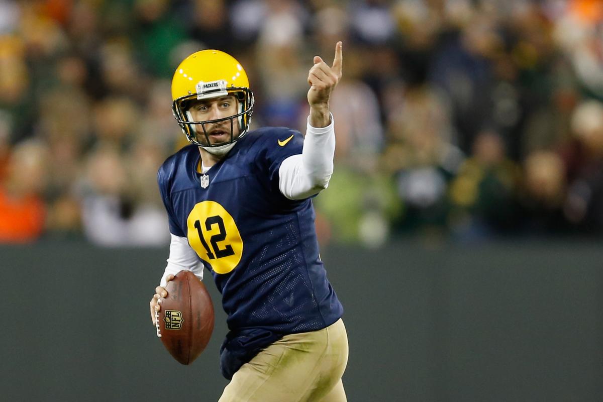 Packers are breaking out sweet throwback jerseys on Sunday