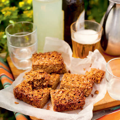 Flapjacks with lemony flavour: Recipe: Food: Red Online