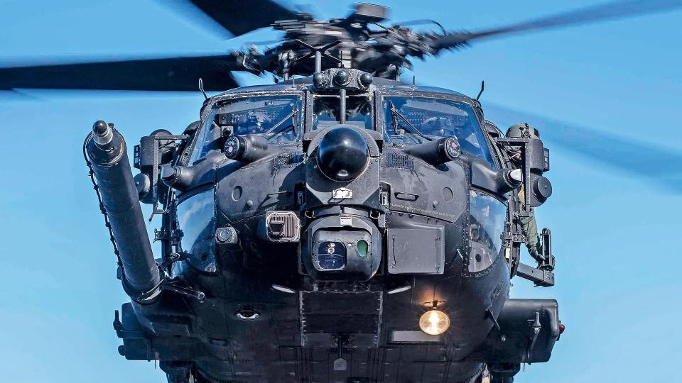 This picture offers a good look at the previous nose configuration for the 160th SOAR's MH-60Ms. This helicopter is also fitted with the older AN/APQ-174 terrain following/terrain-following/terrain avoidance radar. <em>USN</em>