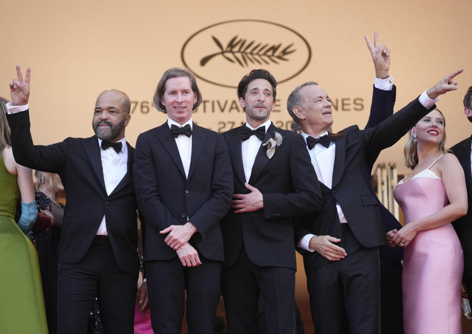 Jeffrey Wright, from left, director Wes Anderson, Adrien Brody, Tom Hanks and Scarlett Johansson pose for photographers upon arrival at the premiere of the film 'Asteroid City' at the 76th international film festival, Cannes, southern France, Tuesday, May 23, 2023. (Photo by Scott Garfitt/Invision/AP)