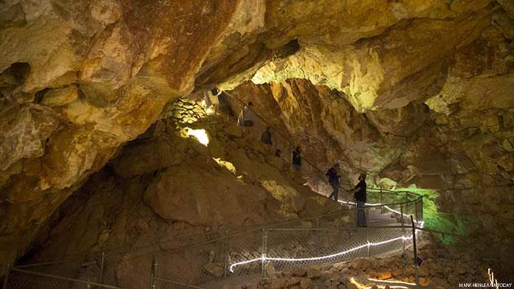 Five Tourists Trapped 200 Feet Underground at Grand Canyon Caverns