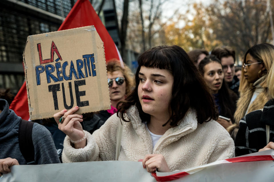 Le numéro d'urgence pour lutter contre la précarité étudiante ne convainc pas les organisations. 