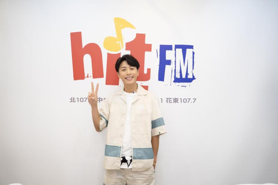 韋禮安剛發新專輯《明天再見》，認為這張專輯就是現在的韋禮安。（Hit Fm5聯播網提供）