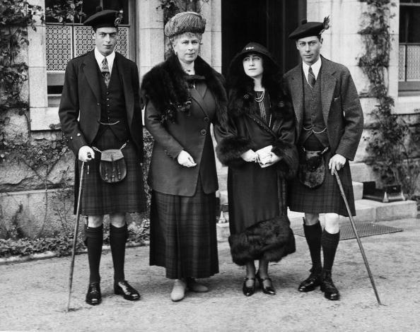 <p>The Duke of Kent, Queen Mary, Elizabeth, Duchess of York, and George, Duke of York visit Balmoral Castle. </p>