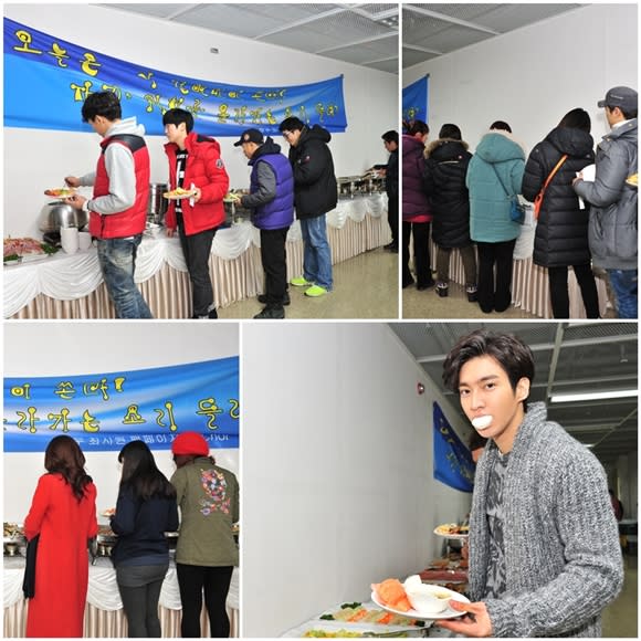 Choi Si Won's fans treat a meal to drama staffs