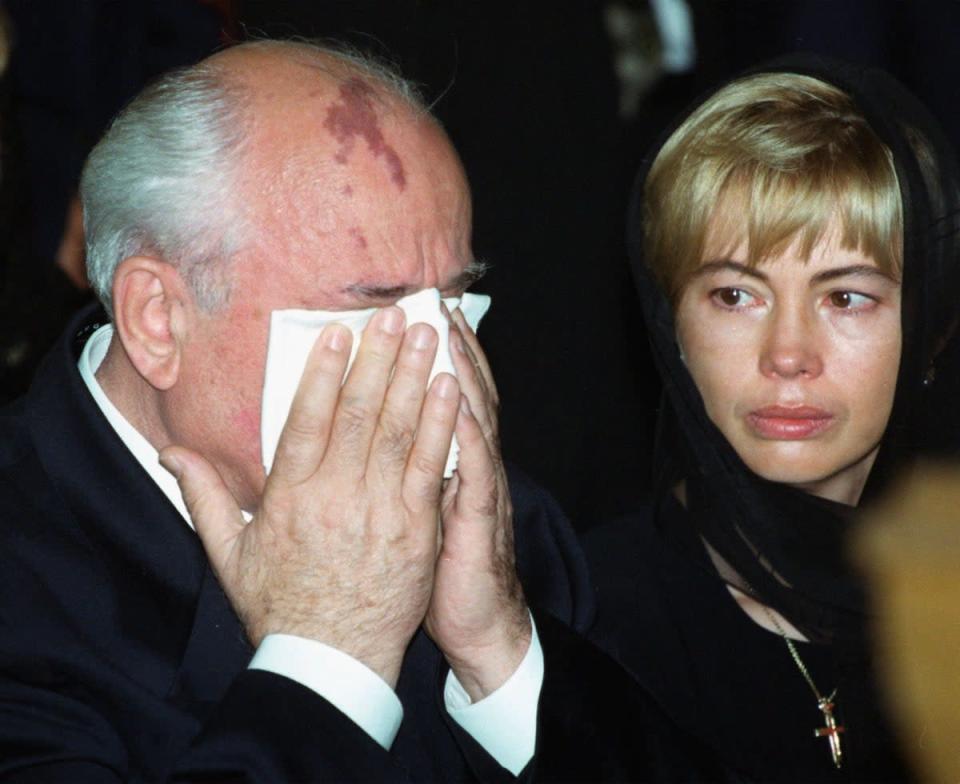 Mikhail Gorbachev wipes tears as his daughter Irina looks at him during a ceremony of paying last respects to Raisa Gorbachev (AFP/Getty Images)