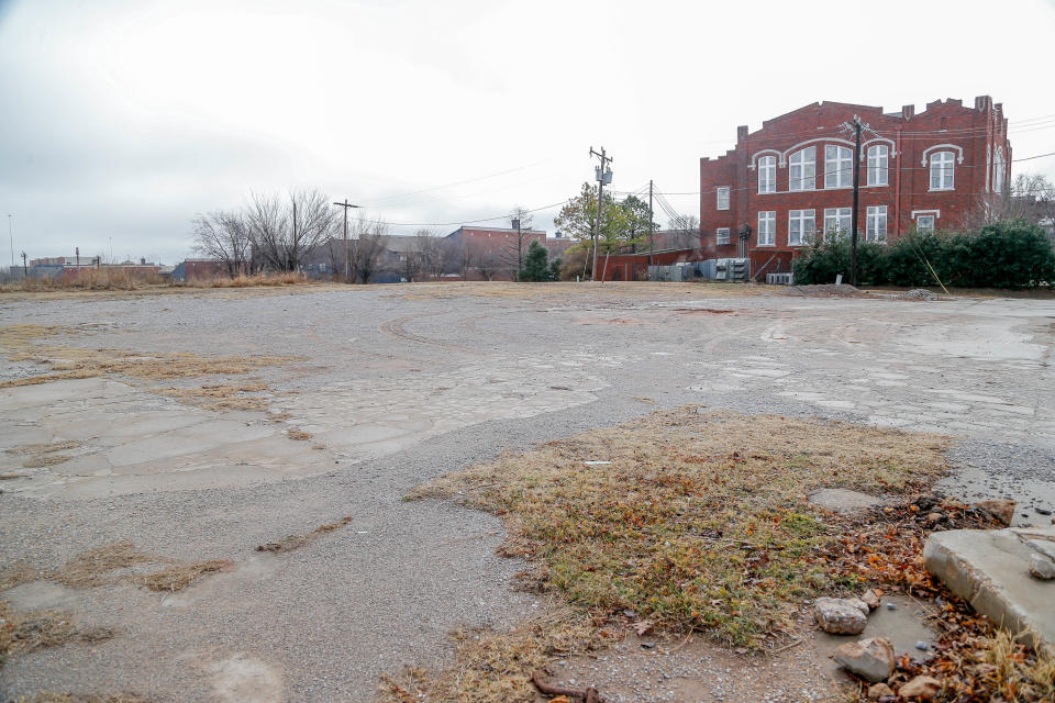 The southeast corner of NE 3 and Walnut, once slated for apartments, has stagnated after developer Richard McKown was unable to get tax increment financing.