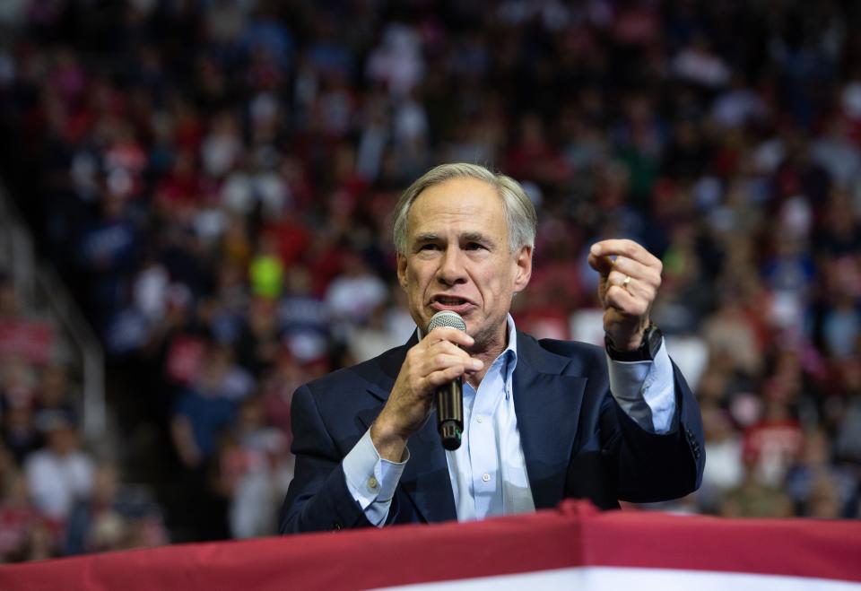 Texas Gov. Greg Abbott (R) and other state lawmakers haven't allocated money toward 2020 census preparation efforts. (Photo: SAUL LOEB via Getty Images)