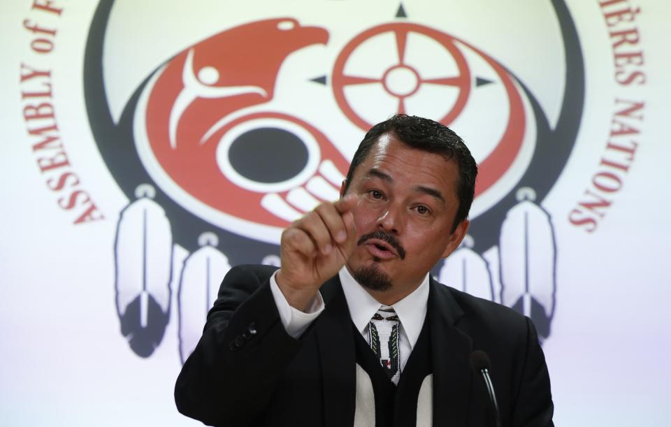 Assembly of First Nations National Chief Shawn Atleo speaks during a news conference in Ottawa October 7, 2013. REUTERS/Chris Wattie (CANADA - Tags: POLITICS)