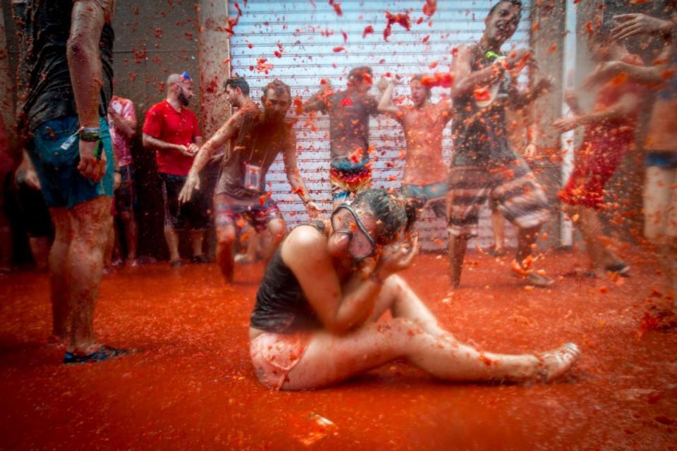 La Tomatina fiesta estrafalaria