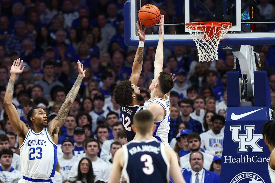 Kentucky’s Zvonimir Ivisic (44) blocks a shot by Gonzaga’s Anton Watson (22) during Saturday’s game at Rupp Arena. Ivisic finished with seven points, three rebounds and a block in 11 minutes.