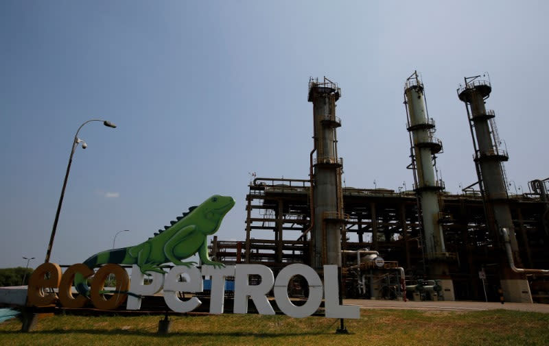 Foto de archivo. Vista de la refinería de petróleo Ecopetrol en Barrancabermeja