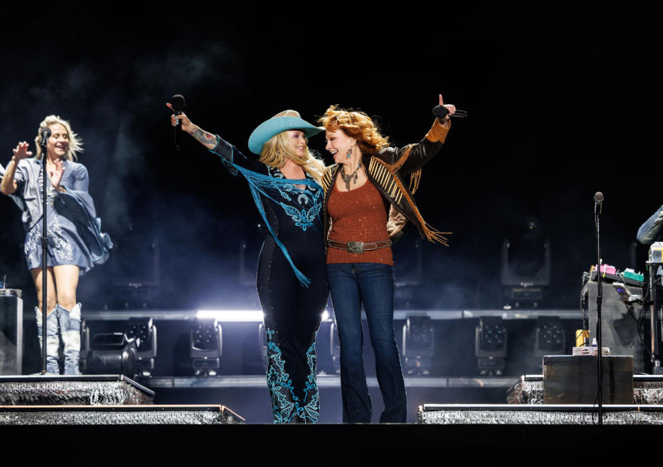 Miranda Lambert and Reba at Stagecoach