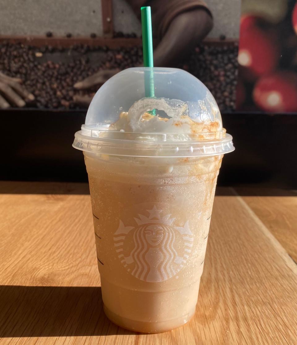 Apple Crisp Oatmilk Frappuccino