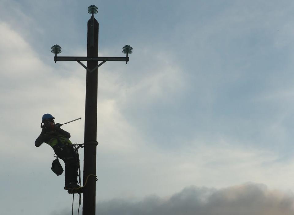 SSE generates electricity at several power stations across the UK (Niall Carson/PA) (PA Archive)