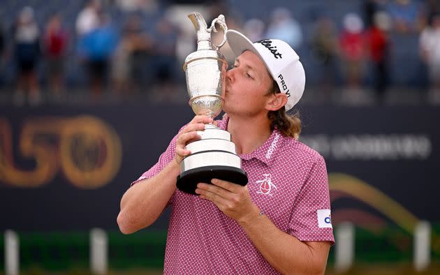 Cameron Smith kisses the Claret Jug after winning The Open in Scotland. (Photo: Ross Kinnaird via Getty Images)