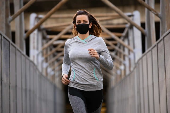 woman-running-during-covid-19-pandemic