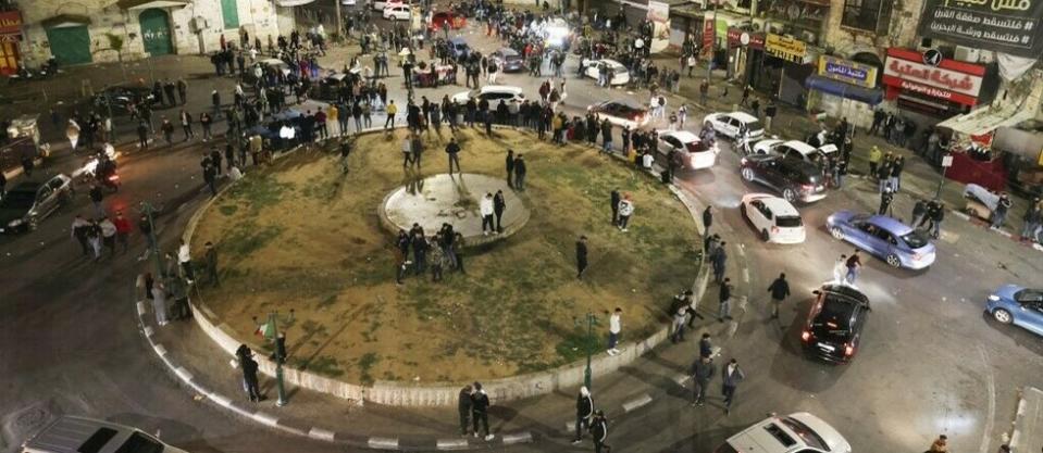 Quarante-deux personnes ont été arrêtées en vue d'être interrogées après l'attaque meurtrière qui a fait sept morts vendredi, près d'une synagogue à Jérusalem-Est.  - Credit:JAAFAR ASHTIYEH / AFP