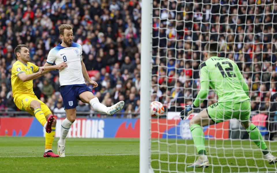 Harry Kane scores - James Whitehead / SPP