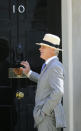 British Conservative Party MP Desmond Swayne arrives before a cabinet meeting at Number 10 Downing Street in London June 3 2010. REUTERS/Toby Melville (BRITAIN - Tags: POLITICS)