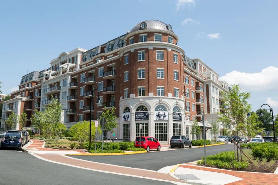 23) McLean, VA