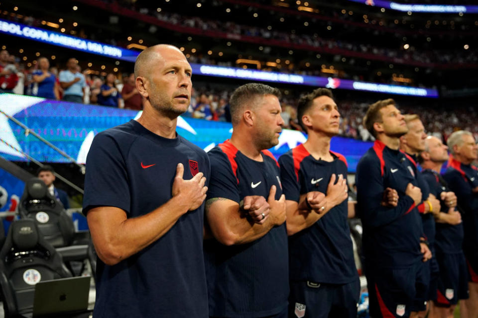 �� USMNT name starting XI for crucial Uruguay clash