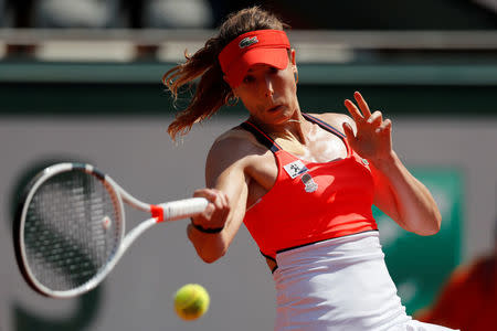 Tennis - French Open - Roland Garros, Paris, France - 1/6/17 France's Alize Cornet in action during her second round match against Czech Republic's Barbora Strycova Reuters / Gonzalo Fuentes