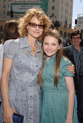 Jodie Foster and Abigail Breslin at the Hollywood premiere of Fox Walden's Nim's Island  03/30/2008 Photo: John Shearer, WireImage.com