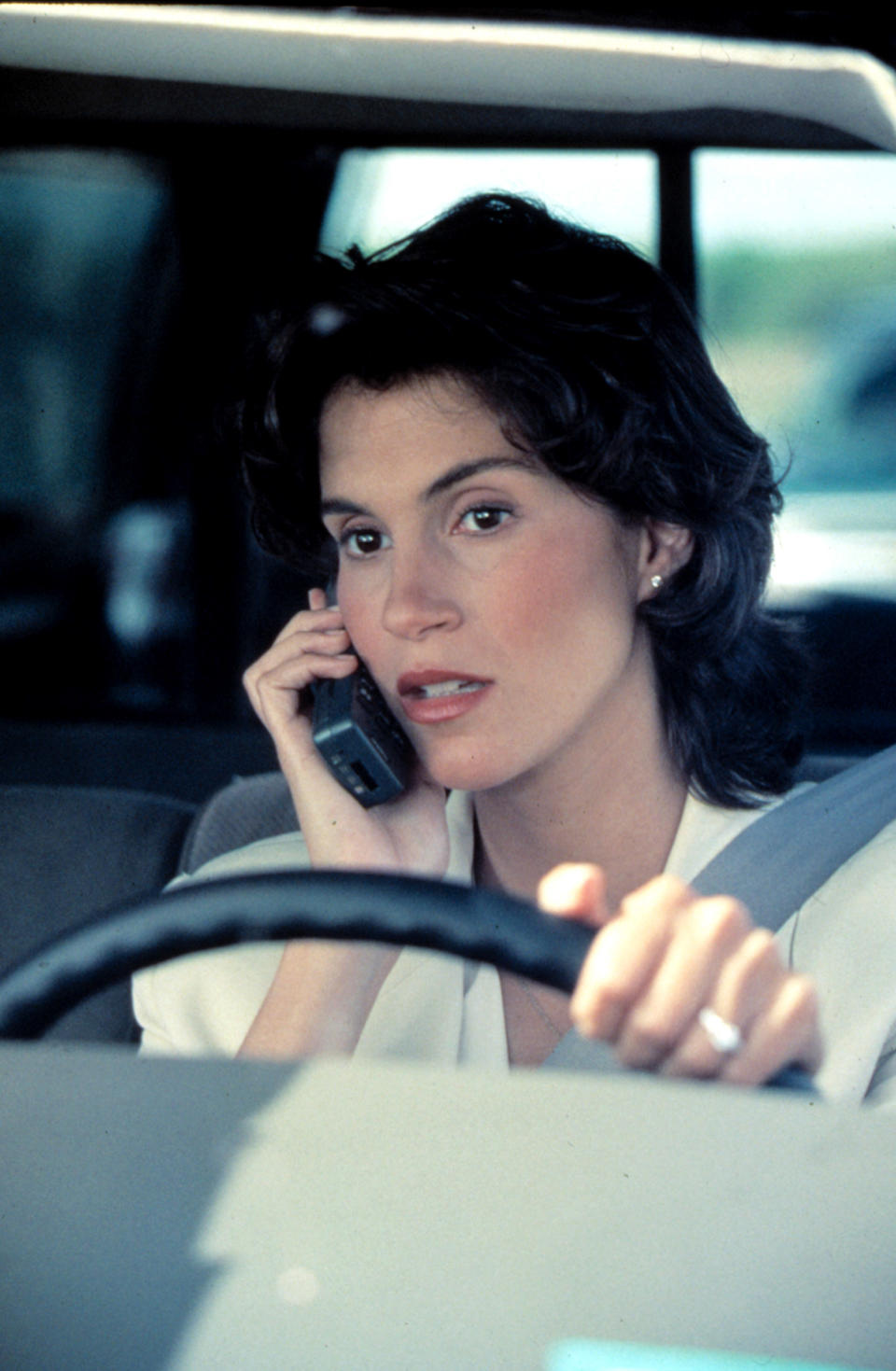 Jami Gertz in <em>Twister</em>. (Photo: Everett Collection)