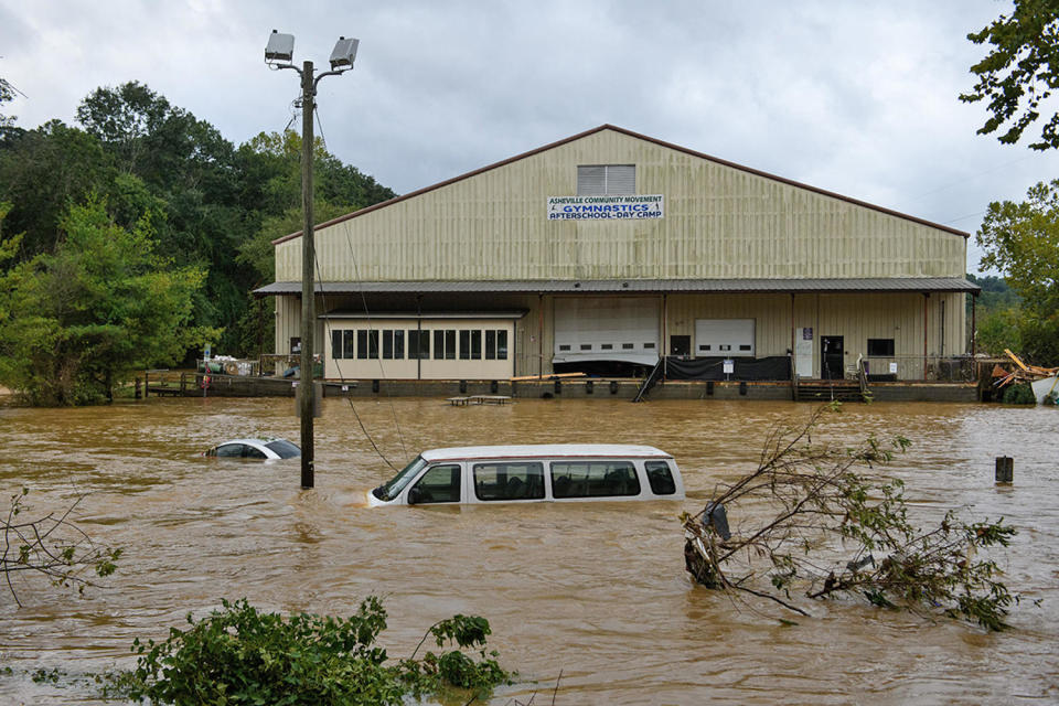 Bild: Sturm Helene verursacht massive Überschwemmungen in einem Teil des westlichen North Carolina (Melissa Sue Gerrits/Getty Images)