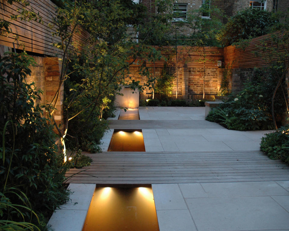 Use lighting to transform a courtyard