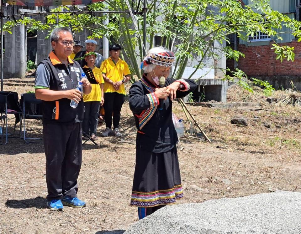 以布農族傳統儀式，為此次動土祈福。（圖：芥菜種會提供）