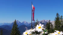 <p>Unsere Nachbarn ergattern den dritten Rang. Um 24 Euro liegt die Alpenrepublik damit über dem Durchschnitt. </p>