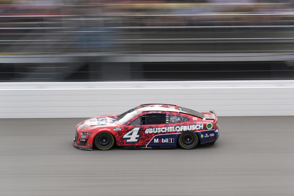 Kevin Harvick drives during the NASCAR Cup Series auto race at the Michigan International Speedway in Brooklyn, Mich., Sunday, Aug. 7, 2022. (AP Photo/Paul Sancya)