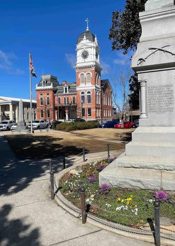 <p>Courtesy of Airbnb Community</p> The town square in Covington, Ga.