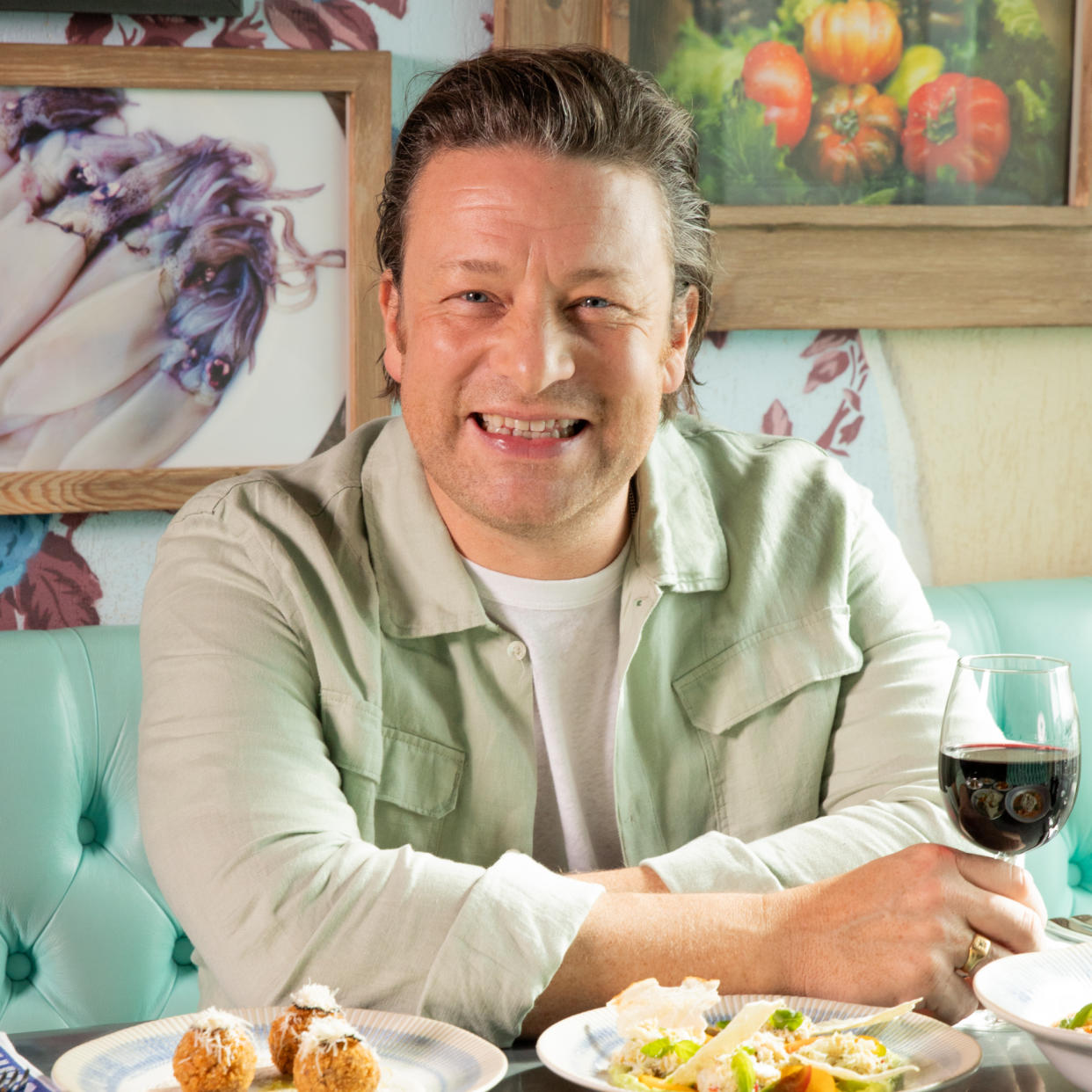  Jamie Oliver. 