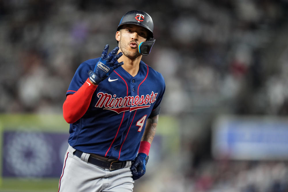 Twins officially welcome shortstop Carlos Correa -  5 Eyewitness  News