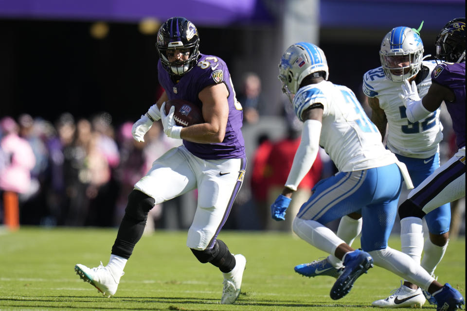 Baltimore Ravens tight end Mark Andrews (89) rushes during the first half of an NFL football game against the Detroit Lions, Sunday, Oct. 22, 2023, in Baltimore. (AP Photo/Alex Brandon)