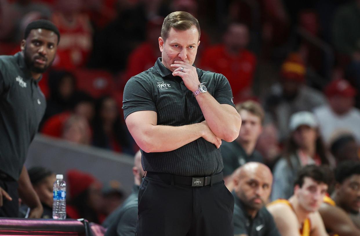Iowa State coach T.J. Otzelberger reacts during the second half of his team's game against Houston at Fertitta Center.