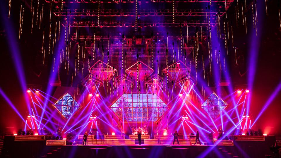 Trans-Siberian Orchestra will return to its usual massive holiday outing for 2021.