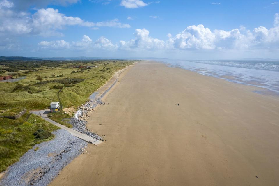 <p>This seven-mile stretch of golden sand is the perfect spot for sunbathing, collecting shells and swimming. You'll find rock pools, dramatic walks along the Wales Coast Path and plenty of spots to lay your picnic blanket for an alfresco feast. It's also where Sir Malcolm Campbell set the world land speed record in the 1920s.</p><p><strong>Where to stay: </strong>This first floor apartment in the village of Pendine, around a 10-minute drive from the beach, sleeps four in a relaxing part of town. <a class="link " href="https://go.redirectingat.com?id=127X1599956&url=https%3A%2F%2Fwww.homeaway.co.uk%2Fp1969749&sref=https%3A%2F%2Fwww.countryliving.com%2Fuk%2Ftravel-ideas%2Fstaycation-uk%2Fg32996826%2Fbest-beaches-wales%2F" rel="nofollow noopener" target="_blank" data-ylk="slk:SEE INSIDE;elm:context_link;itc:0;sec:content-canvas">SEE INSIDE</a></p>