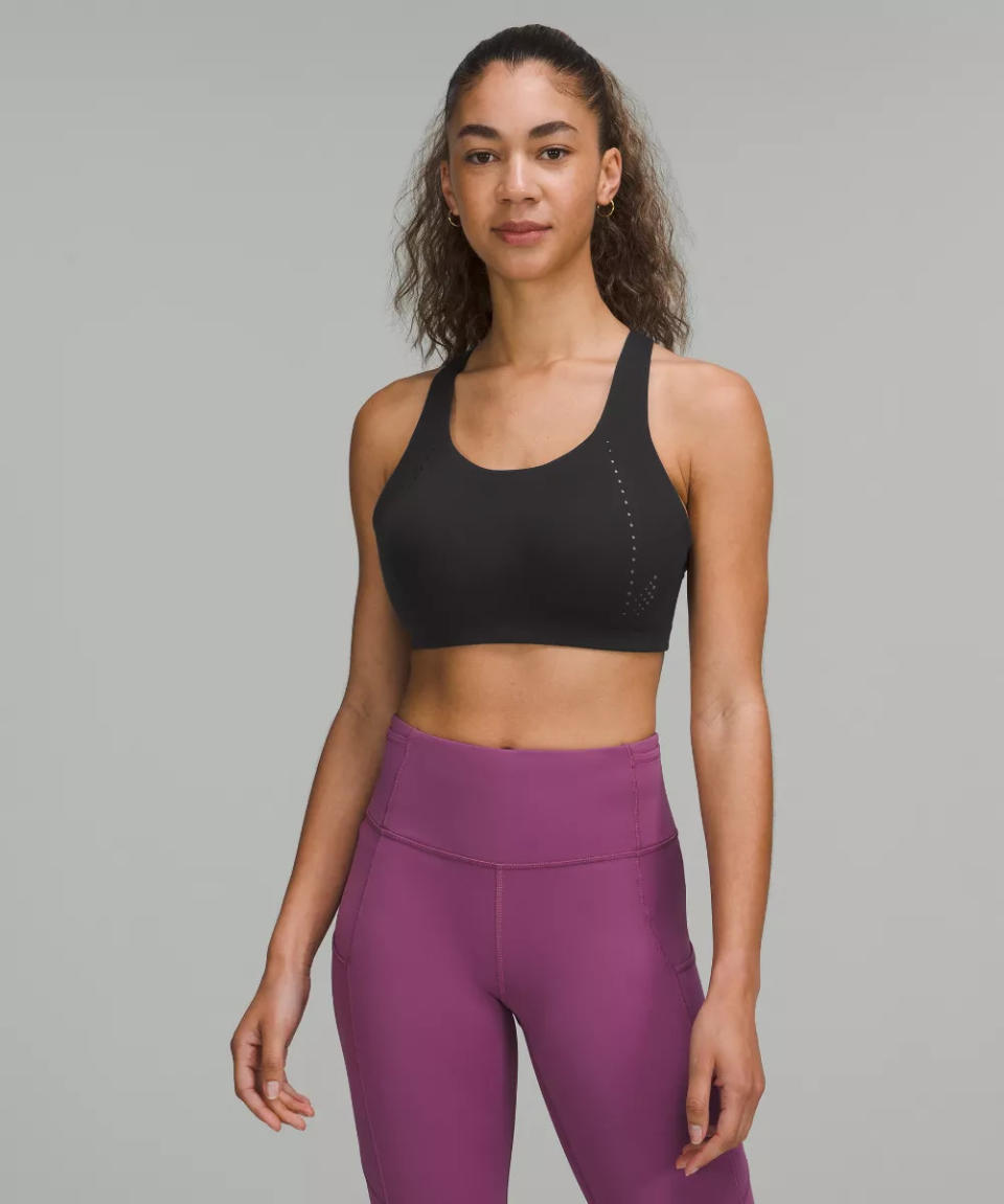 Lululemon官網運動上衣及瑜珈褲低近半價！Sports Bra低至$380、Leggings低至$620