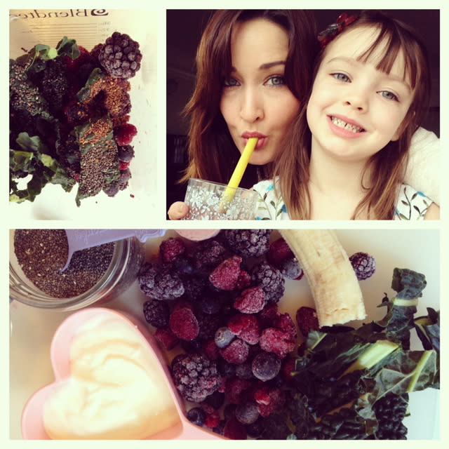 Berry-Banana Kale Smoothie Recipe