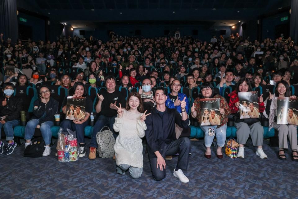 吳慷仁（右）和祝紫嫣昨晚出席京站威秀台灣唯一一場電影講堂特別場。甲上娛樂提供
