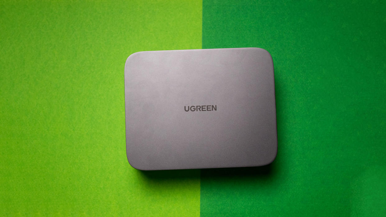  UGREEN DXP480T Plus NAS review. 