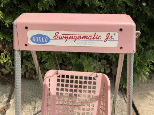 Vintage 1960s 1970's Graco Swyngomatic JR Wind Up Automatic Swing